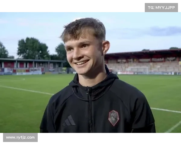 利物浦官方宣布签下17岁前锋威尔赖特 转会费约20万镑